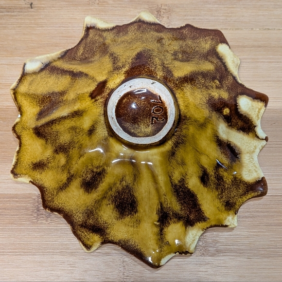 Vintage Marcia of California Yellow Sunflower Textured Pottery Bowl - Picture 5 of 12